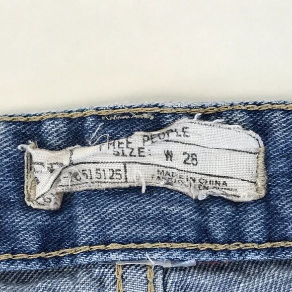 Free People High Waisted Distressed Denim Shorts Women's Size 28 Raw Hem Pockets - Picture 7 of 8